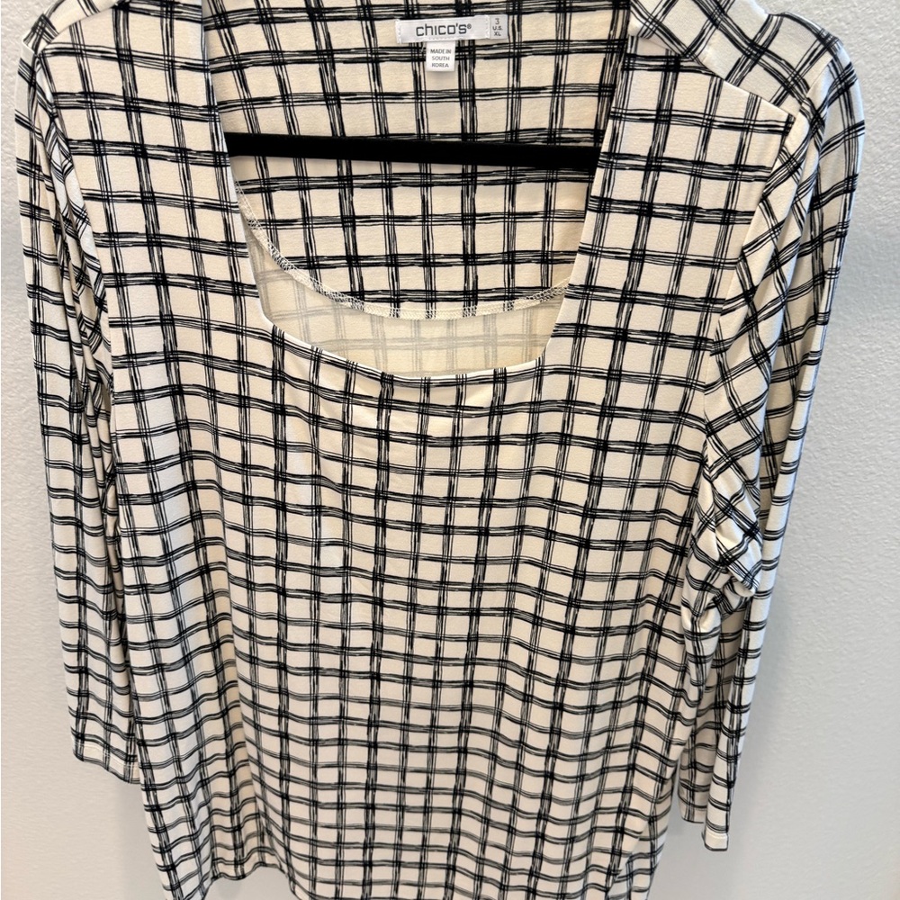 Chico's Plaid Women's Shirt - Black and Cream. Size 3.